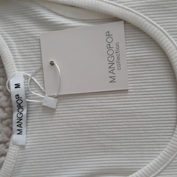 NWT Mangopop Collection Size Medium Beige Ribbed Tank Top Snap Bodysuit - Picture 4 of 14